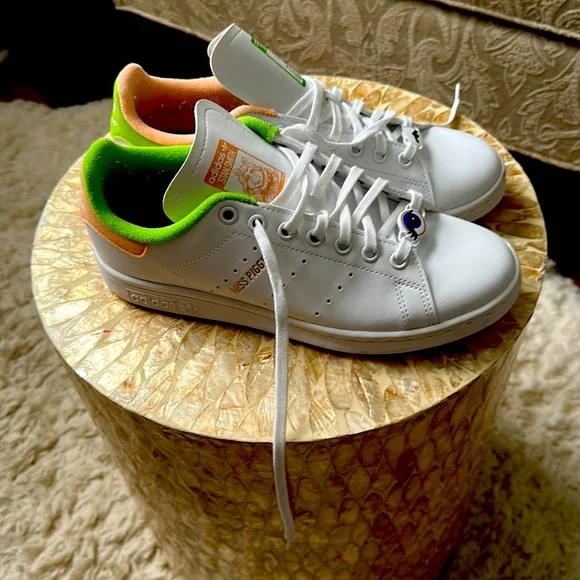adidas gazelle silver green womens Adidas Stan Smith J Big Kids' Shoes Cloud White-Solid Green